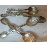 Five American sterling silver souvenir teaspoons, Brooklyn Bridge, The White House, Vassar College,