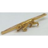 15ct yellow gold Lurcher brooch