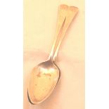 Pair of Georgian hallmarked silver spoons 24g,