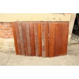 Mahogany shelves 98 x 60 cm (11 items)