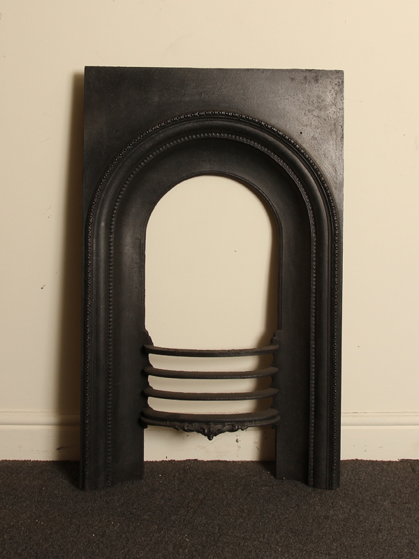 Victorian cast iron arched insert with simple border design H: 92 cm W: 56 cm