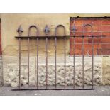 A length of hoop top and spiked iron railing H: 82 W: 104 cm