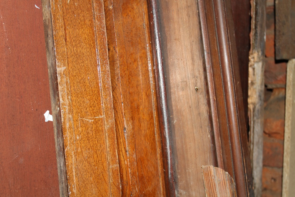 Victorian stained pitch pine door architrave (measurements supplied) and 2 pieces of oak architrave - Image 3 of 3