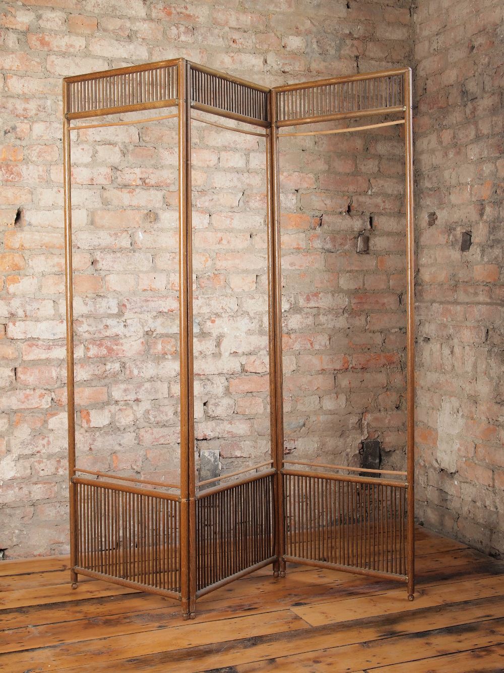 A Victorian folding Bentwood vanity screen / room divider H : 168 L : 150 cm