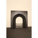 Victorian cast iron arched insert with simple patterned arched border H: 97 W: 91 cm