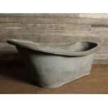 Victorian zinc slipper bath H : 62 cm L :149 cm