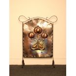 Art Nouveau fire guard with copper finish H: 73 cm