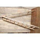A vintage pitch pine collapsible step ladder H : 200 cm