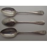 Set of three Georgian teaspoons, 50g, assay London 1829,