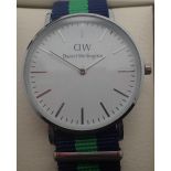 New gents Daniel Wellington white faced stainless steel wristwatch on canvas strap