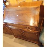 Good quality Georgian style mahogany bureau with drop front single drawer and cupboards,