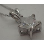 18 ct white gold necklace with a 14 ct w