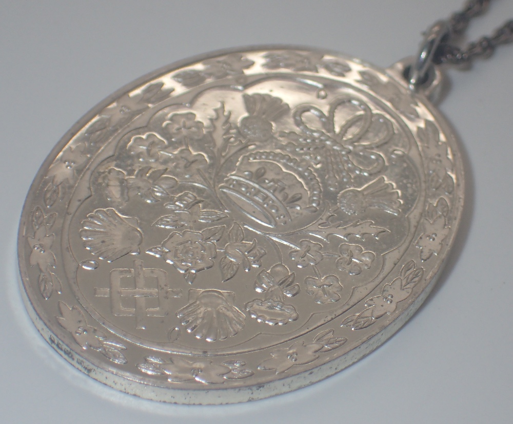 Silver pendant commemorative of Lady Diana Spencer and Prince Charles wedding 1981,