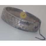 925 silver vintage 1966 engraved hinged bangle