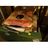 Box of mixed records including Now Thats What I Call Music 5 / 6 / 7 / 11