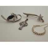 Two 925 silver pendants and two 925 silver brooches