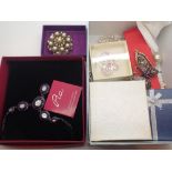 Box of mainly boxed good costume jewellery