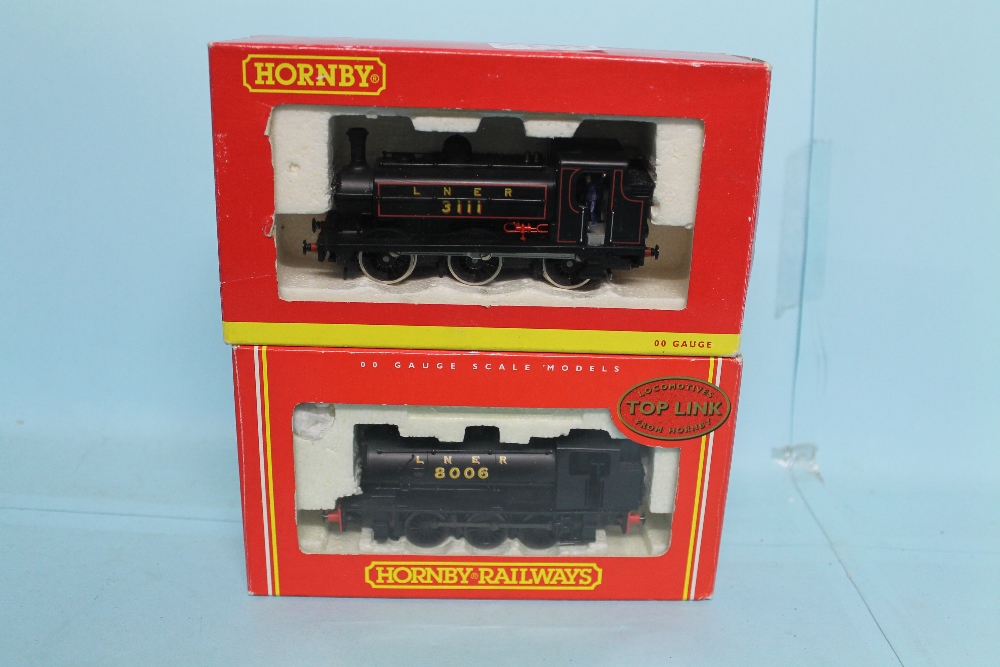 Hornby 00 gauge lot of LNER 0-6-0 steam locomotives both boxed (2)