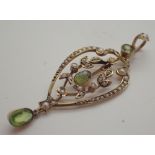 9ct gold Edwardian peridot and seed pearl set pendant