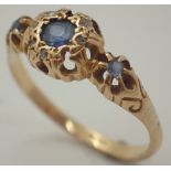 18ct yellow gold Edwardian sapphire and diamond set ring size R