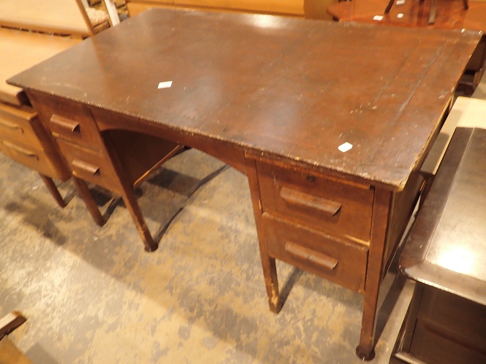 Vintage twin pedestal desk L: 137 cm