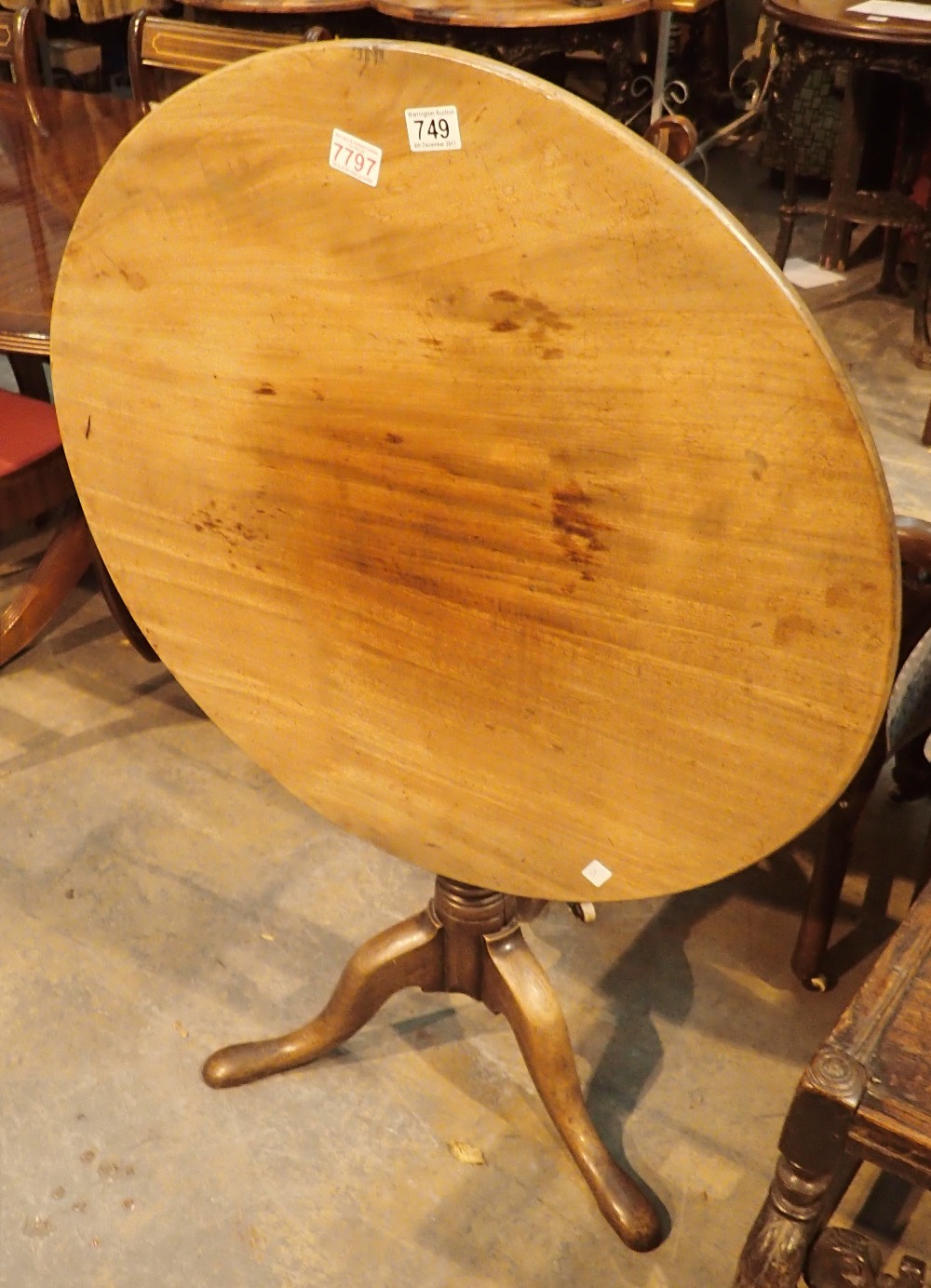 Georgian tilt top table