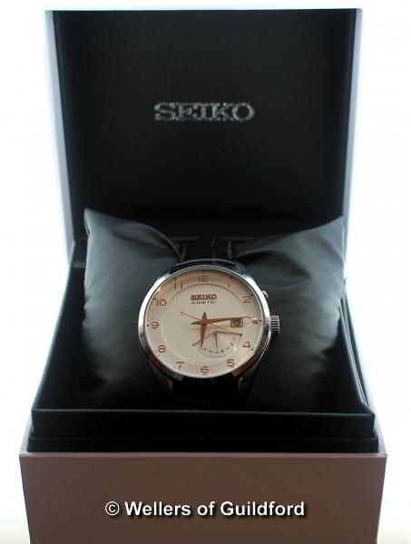 *Gentlemen's Seiko Kinetic wristwatch, circular cream textured dial with Arabic numerals, day and - Image 2 of 2