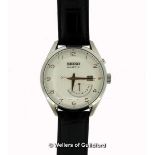 *Gentlemen's Seiko Kinetic wristwatch, circular cream textured dial with Arabic numerals, day and