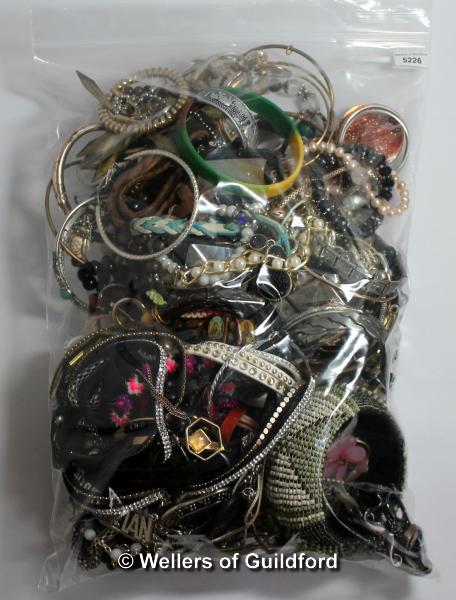 *Bag of costume jewellery, gross weight 1.80 kilograms (Lot subject to VAT)