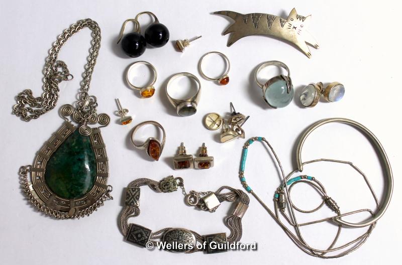 Selection of some silver and costume jewellery, including a pair of moonstone earrings, a