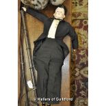 *Gentleman doll with porcelain head (Lot subject to VAT)