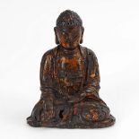 Buddha. China, Bronze. Im Verschränkungssitz ruhende Figur mit dem Zeichen der Gabengewährung.