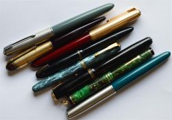 A collection of Parker pens. Est. £60 - £80.