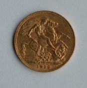 A 1912 sovereign. Est. £170 - £190.