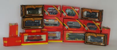 Eighteen assorted wagons by Hornby (14), and Mainl