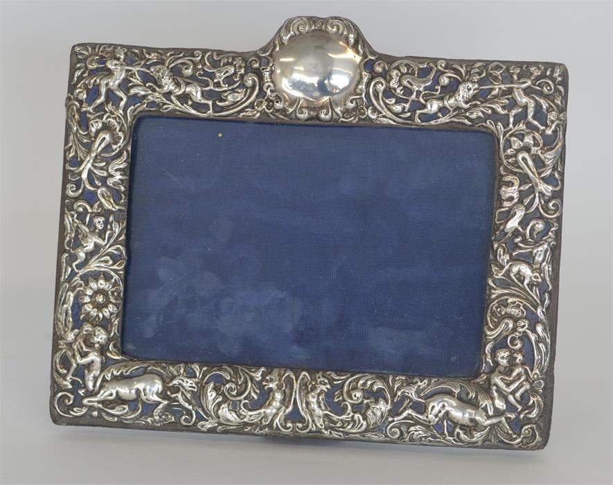 An embossed picture frame, the border attractively - Image 2 of 3