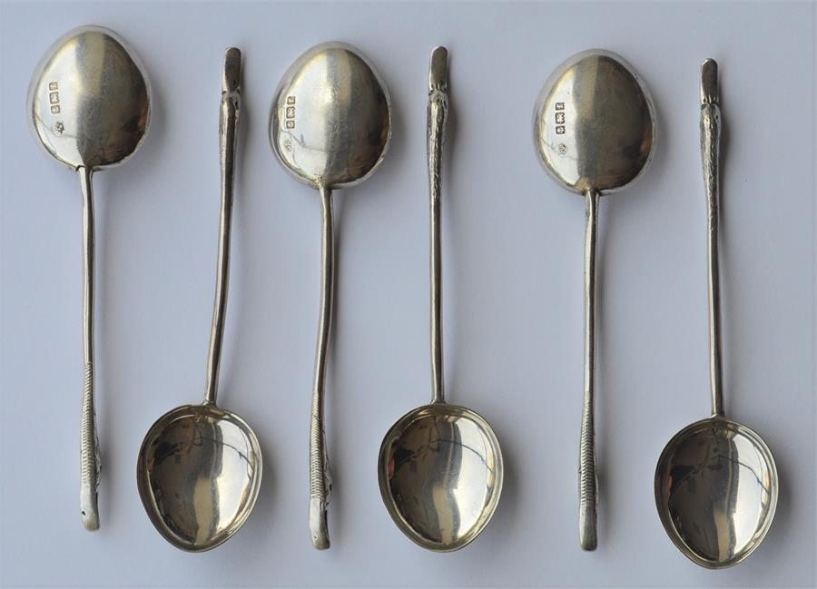 A good set of six coffee spoons, the handles decor - Image 4 of 6