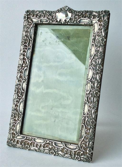 A large rectangular picture frame, the body emboss - Image 2 of 2