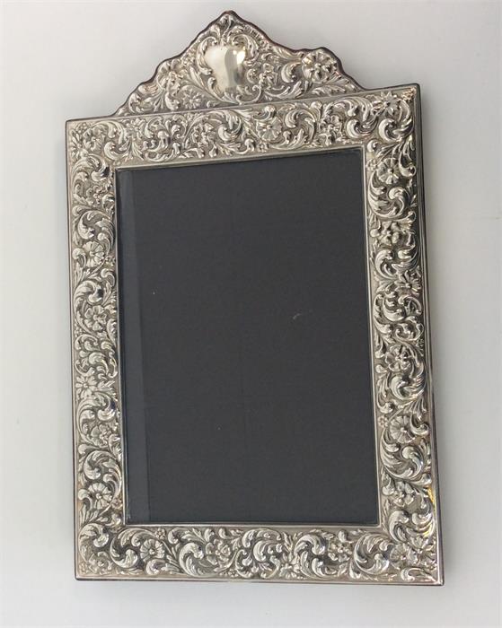 A good quality large embossed picture frame, the b - Image 2 of 2