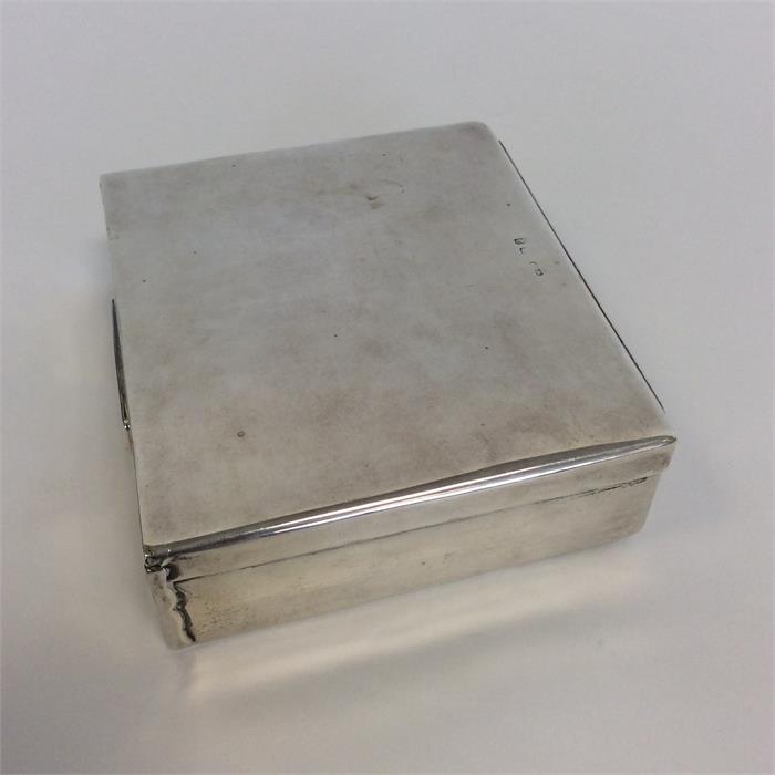 An unusual silver hinged sandwich box with carryin - Image 2 of 2