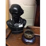 A large Wedgwood bust of William Shakespeare tog