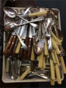 A collection of cutlery.