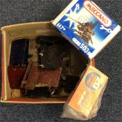 MECCANO: A box containing springs. Est. £30 - £40.