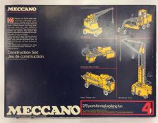 MECCANO: 275 Parts For Working Fun No 4. set in bo