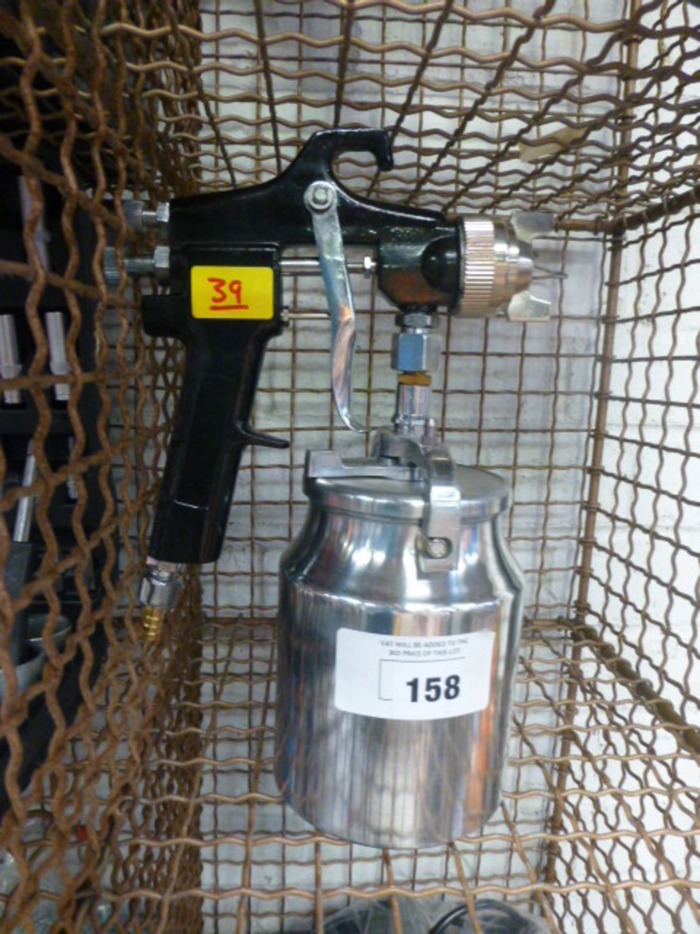 Air sprayer (39)