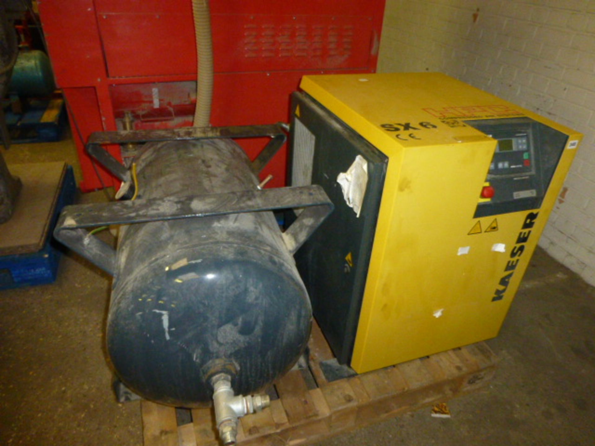 Caeser receiver mount air compressor