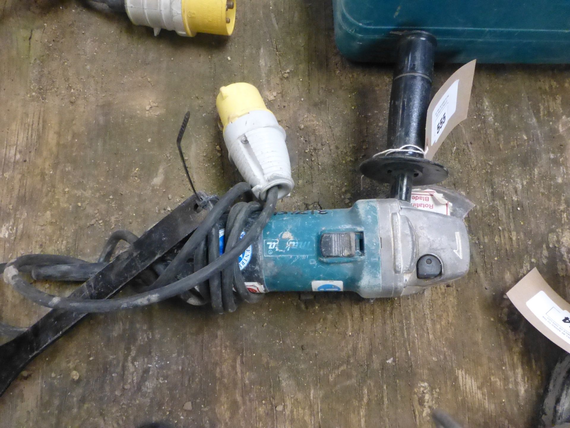 (32) Makita small angle grinder 110V (ED 317651)