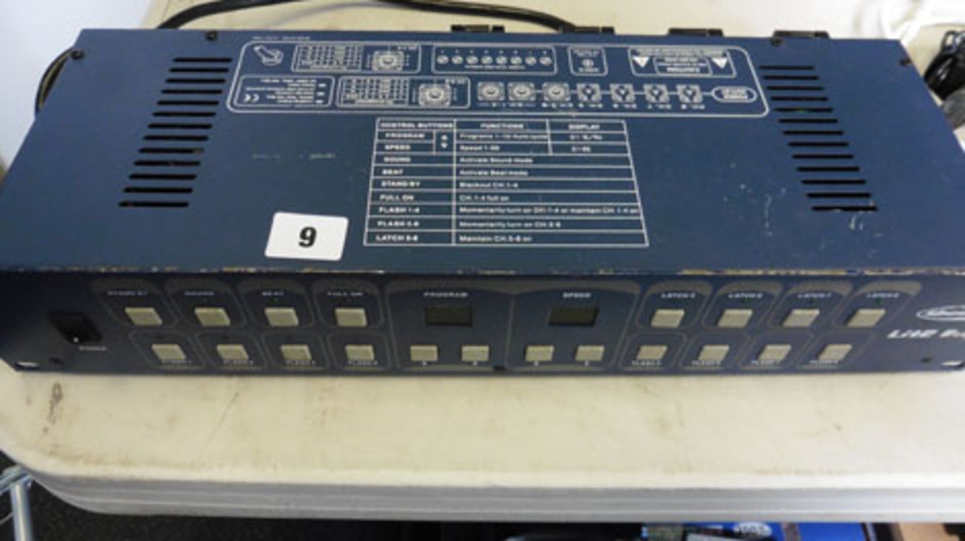 Showtek lite boss light controller box *VAT will not be added to the hammer price of this lot*