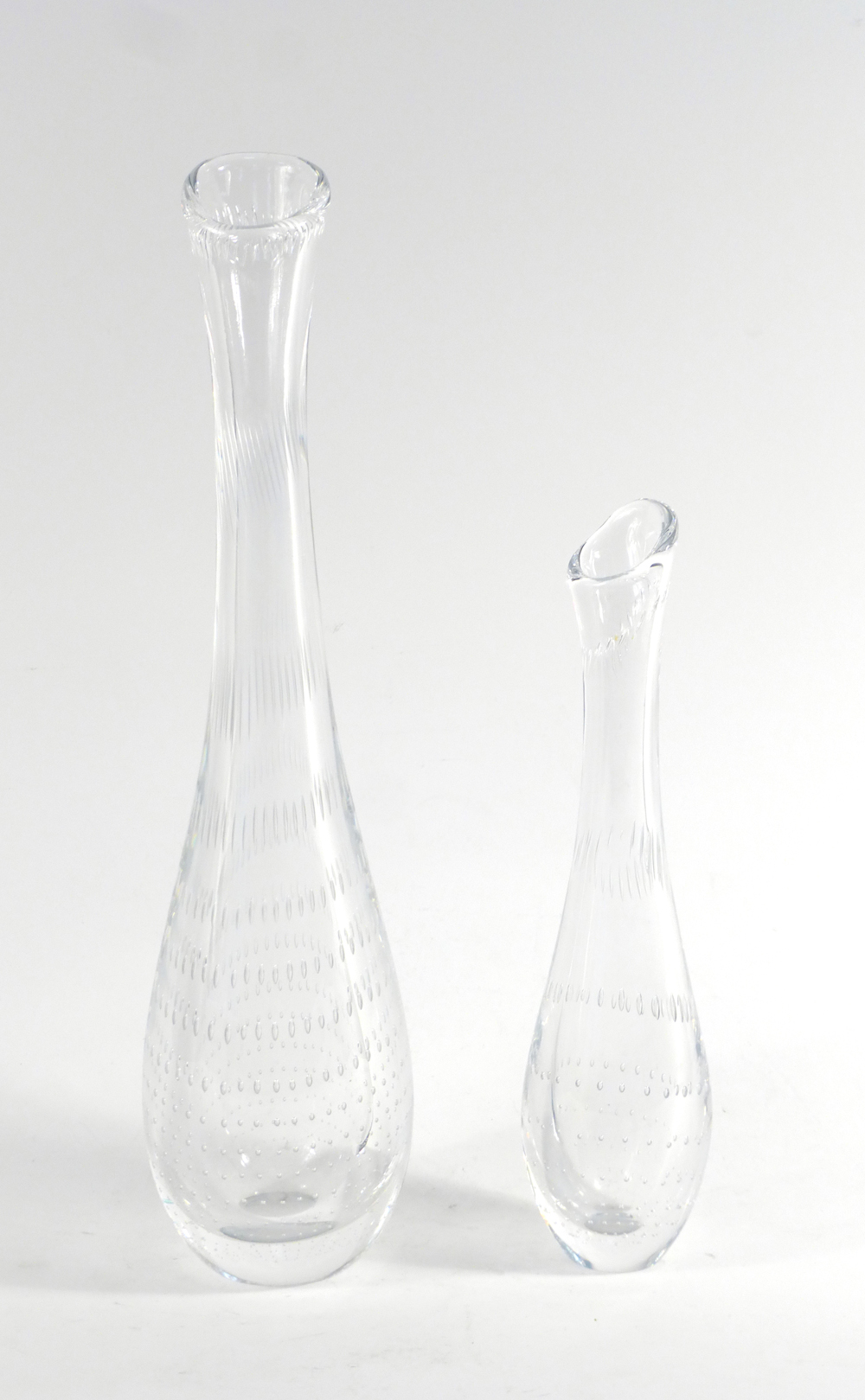 Vicke Lindstrand for Kosta Boda, a graduated pair of controlled bubble vases, LH13?1, max. h.