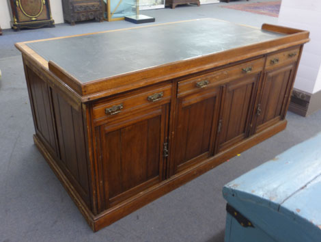 A late Victorian oak desk, - Image 2 of 3